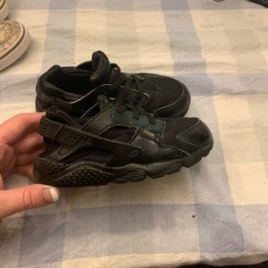 Size 10 Nike Husrache